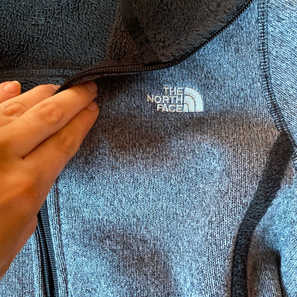 womens north face jacket - Picture 2 of 3